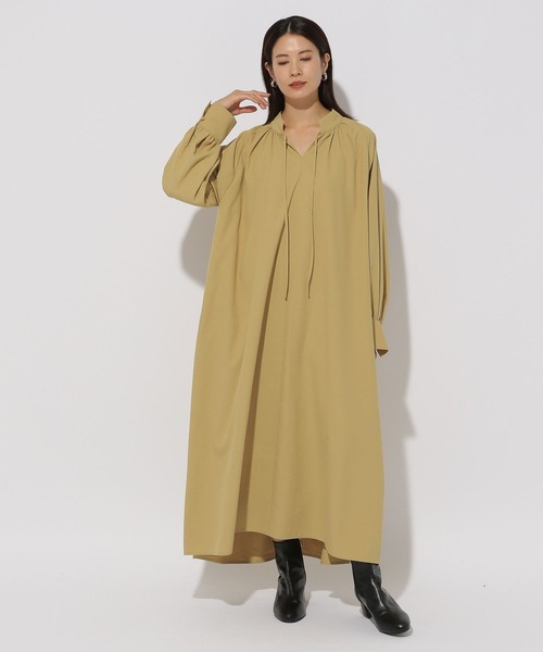 Elura（エルーラ）の「アイロンいらずカフタンワンピース＜低身長サイズあり＞/150386（ワンピース・レディース・イエロー/ネイビー・FREE(S)/FREE）」の5枚目の写真