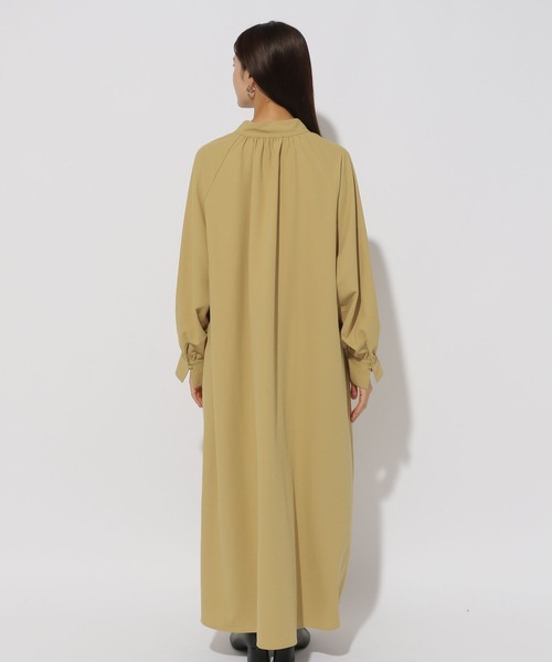 Elura（エルーラ）の「アイロンいらずカフタンワンピース＜低身長サイズあり＞/150386（ワンピース・レディース・イエロー/ネイビー・FREE(S)/FREE）」の8枚目の写真