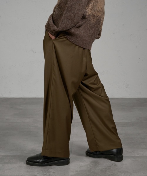 kutir（クティール）の「2タックワイドスラックスパンツ（スラックス・メンズ・ダークオリーブ/ブラック・マルチサイズ）」の3枚目の写真