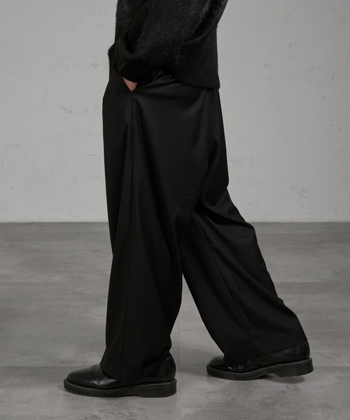 kutir（クティール）の「2タックワイドスラックスパンツ（スラックス・メンズ・ダークオリーブ/ブラック・マルチサイズ）」の22枚目の写真