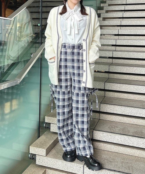 F i.n.t（フィント）の「【セットアップ対応】サイドリボンチェックパンツ/fint（その他パンツ・レディース・ネイビー×ホワイト/ベージュ×ブラック・FREE）」の4枚目の写真