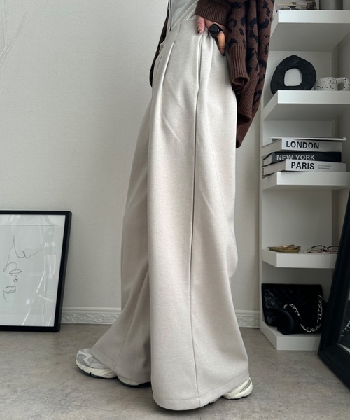 ULEULA(ウルア)の「ウールワイドパンツ(その他パンツ・レディース・グレー/ブラック/アイボリー・FREE)」の10枚目の写真