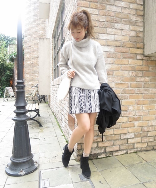 Chico（チコ）の「【who's who Chico】ふわふわタートルニットプルオーバー（ニット/セーター・レディース・ピンクベージュ/ホワイト/ブルー/グレー・FREE）」の15枚目の写真