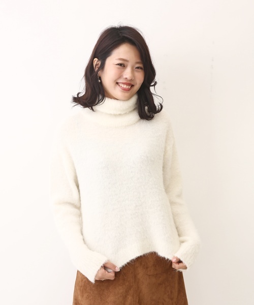 Chico（チコ）の「【who's who Chico】ふわふわタートルニットプルオーバー（ニット/セーター・レディース・ピンクベージュ/ホワイト/ブルー/グレー・FREE）」の8枚目の写真