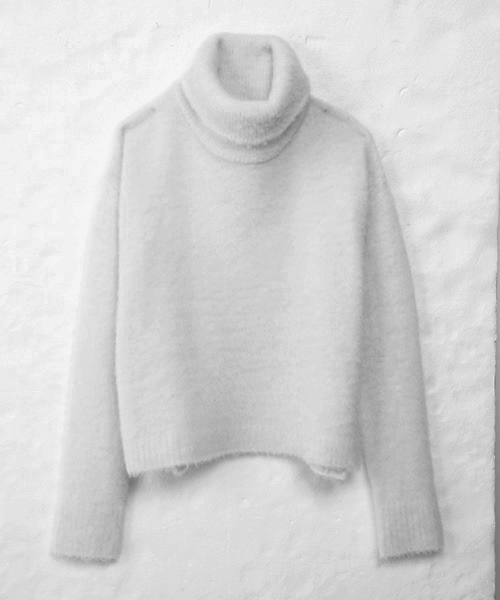 Chico（チコ）の「【who's who Chico】ふわふわタートルニットプルオーバー（ニット/セーター・レディース・ピンクベージュ/ホワイト/ブルー/グレー・FREE）」の9枚目の写真