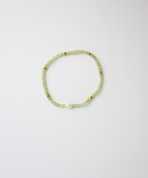 TUWAKRIM（トゥワクリム）の「【TUWAKRIM】誕生月カラーブレスレット（ブレスレット・レディース・ホワイト/グリーン/ライトグリーン/ピンク/レッド/パープル/イエロー/オレンジ/アイボリー/ブラック/ライトブルー/ブルー・MEDIUM）」の5枚目の写真