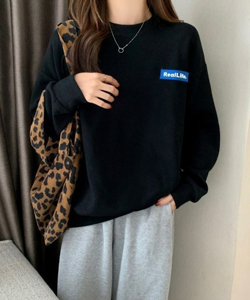 SEU(エスイーユー)の「ワッフル素材ワンポイントロンT 長袖フットボールプルオーバー(Tシャツ/カットソー・レディース・ブルー/グレー/ブラック/ホワイト・フリー)」の20枚目の写真
