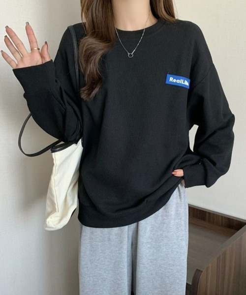 SEU(エスイーユー)の「ワッフル素材ワンポイントロンT 長袖フットボールプルオーバー(Tシャツ/カットソー・レディース・ブルー/グレー/ブラック/ホワイト・フリー)」の21枚目の写真