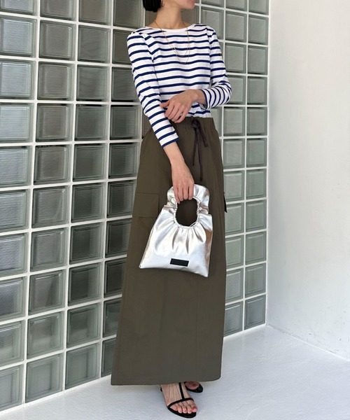 Doux archives（ドゥアルシーヴ）の「【HELOYSE】toast beach material SM（ショルダーバッグ・レディース・シルバー/ブラック・FREE）」の13枚目の写真