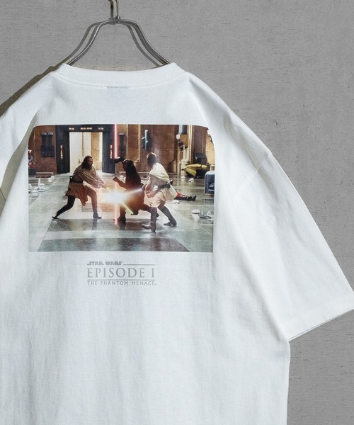 JOHN'S CLOSET(ジョンズクローゼット)の「【k】〔Star Wars〕バリエーション エピソード ビッグ クルーネックTシャツ(Tシャツ/カットソー・メンズ・ブラック系1/ブラック系2/ブラック系3/ブラック系4/ブラック系5/ホワイト系1/ホワイト系2/ホワイト系3/ホワイト系4/ホワイト系5・MEDIUM/LARGE)」の2枚目の写真