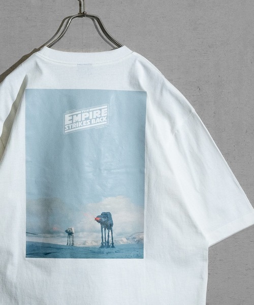 JOHN'S CLOSET(ジョンズクローゼット)の「【k】〔Star Wars〕バリエーション エピソード ビッグ クルーネックTシャツ(Tシャツ/カットソー・メンズ・ブラック系1/ブラック系2/ブラック系3/ブラック系4/ブラック系5/ホワイト系1/ホワイト系2/ホワイト系3/ホワイト系4/ホワイト系5・MEDIUM/LARGE)」の4枚目の写真