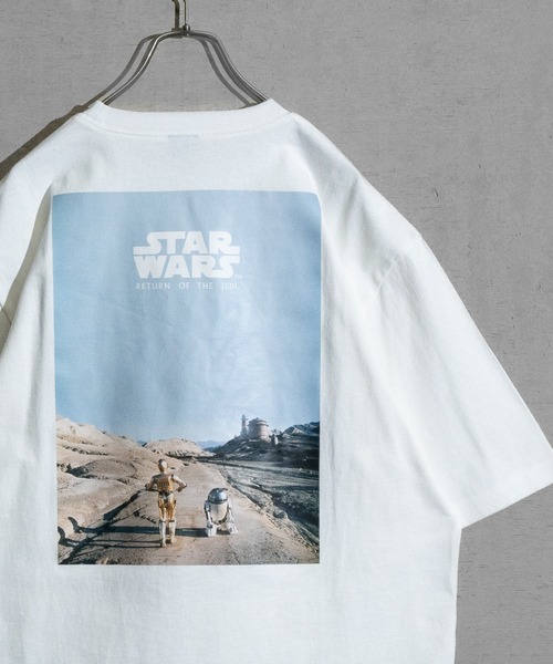 JOHN'S CLOSET(ジョンズクローゼット)の「【k】〔Star Wars〕バリエーション エピソード ビッグ クルーネックTシャツ(Tシャツ/カットソー・メンズ・ブラック系1/ブラック系2/ブラック系3/ブラック系4/ブラック系5/ホワイト系1/ホワイト系2/ホワイト系3/ホワイト系4/ホワイト系5・MEDIUM/LARGE)」の1枚目の写真