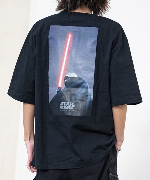JOHN'S CLOSET(ジョンズクローゼット)の「【k】〔Star Wars〕バリエーション エピソード ビッグ クルーネックTシャツ(Tシャツ/カットソー・メンズ・ブラック系1/ブラック系2/ブラック系3/ブラック系4/ブラック系5/ホワイト系1/ホワイト系2/ホワイト系3/ホワイト系4/ホワイト系5・MEDIUM/LARGE)」の22枚目の写真