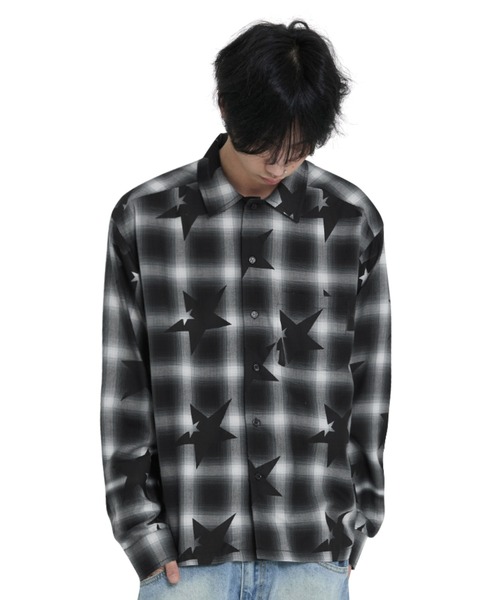 OY(オーワイ)の「『OY/オーワイ』STAR OMBRE CHECK CROPPED SHIRT /チェックシャツ(シャツ/ブラウス・レディース・ネイビー/ブラック・L)」の3枚目の写真