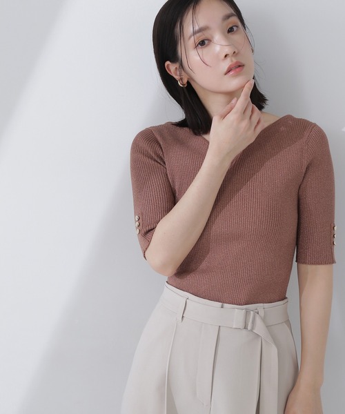 NATURAL BEAUTY BASIC(ナチュラルビューティーベーシック)の「◇ニュアンスネックラメリブニット(ニット/セーター・レディース・チャコールグレー/ベージュ/ブラウン/ブルー・FREE)」の3枚目の写真