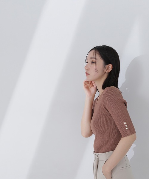 NATURAL BEAUTY BASIC(ナチュラルビューティーベーシック)の「◇ニュアンスネックラメリブニット(ニット/セーター・レディース・チャコールグレー/ベージュ/ブラウン/ブルー・FREE)」の16枚目の写真