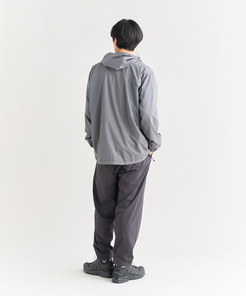 NANGA(ナンガ)の「HYBRID FLEX ZIP BLOUSON/ハイブリッドフレックスジップブルゾン(マウンテンパーカー・メンズ・グレー/ベージュ/ネイビー/ブラック・S/M/L/XL)」の7枚目の写真