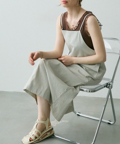 KANさま専用 Crisp. エプロンワンピース Crisp（クリスプ）の「デニムエプロンキャミワンピース（ワンピース