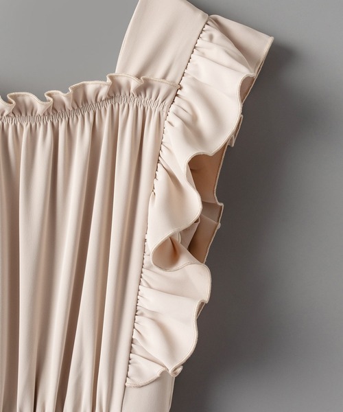 SAISON DE PAPILLON(セゾンドパピヨン)の「可愛さ満点フリルオールインワン(サロペット/オーバーオール・レディース・ベージュ/ブラック・S/M/L)」の9枚目の写真