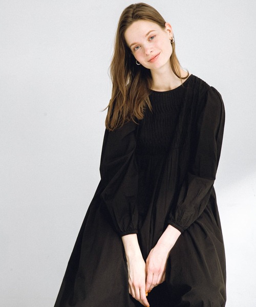 URBAN RESEARCH Sonny Label（アーバンリサーチサニーレーベル）の「エアリーコットンツイストピンタックワンピース（ワンピース・レディース・ブラウン/ブルー/ブラック・FREE）」の6枚目の写真