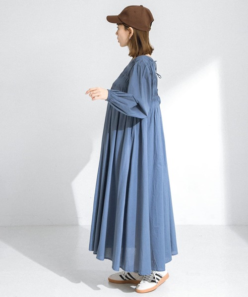 URBAN RESEARCH Sonny Label（アーバンリサーチサニーレーベル）の「エアリーコットンツイストピンタックワンピース（ワンピース・レディース・ブラウン/ブルー/ブラック・FREE）」の20枚目の写真