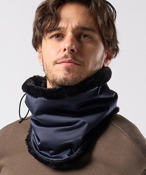 wjk(ダヴルジェイケイ)の「mko12778-combi neck warmer ネックウォーマー(ネックウォーマー/スヌード・メンズ・ネイビー/ブラック・FREE)」の1枚目の写真