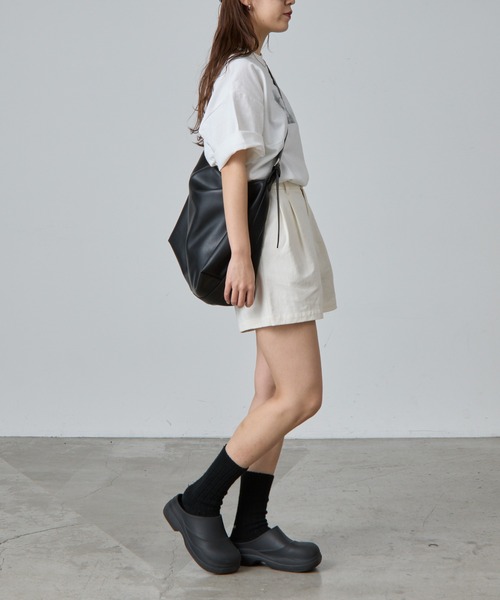 COLONY 2139（コロニートゥーワンスリーナイン）の「2タックコットンツイルショートパンツ（その他パンツ・レディース・アイボリー/ブラック・MEDIUM/SMALL）」の9枚目の写真