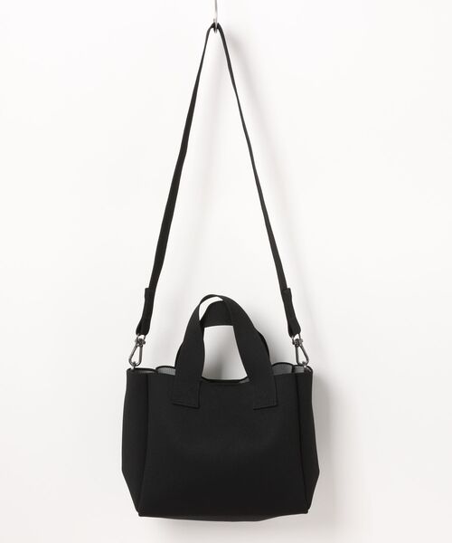 ALLSAINTS（オールセインツ）の「IZZY MINI SPRAY TOTE（トートバッグ・レディース・ブラック・ONE SIZE）」の10枚目の写真