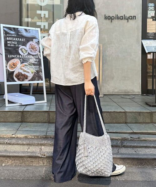 fredy emue（フレディエミュ）の「LINEN100クロップドシャツ（シャツ/ブラウス・レディース・オフホワイト/ブルー系その他/ベビーピンク/イエロー系その他/ネイビー・38）」の21枚目の写真