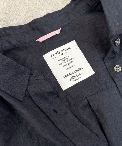 fredy emue（フレディエミュ）の「LINEN100クロップドシャツ（シャツ/ブラウス・レディース・オフホワイト/ブルー系その他/ベビーピンク/イエロー系その他/ネイビー・38）」の16枚目の写真