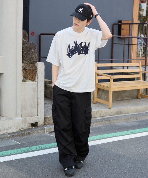WEGO(ウィゴー)の「WEGO/ワッペンロゴドロストBIG T(Tシャツ/カットソー・メンズ・ホワイト/ブラック/スミクロ/グレー系その他/ブラック系その他・LARGE/MEDIUM)」の6枚目の写真