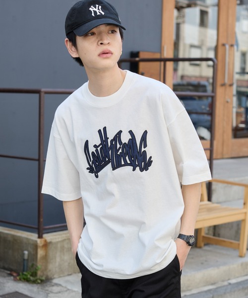 WEGO(ウィゴー)の「WEGO/ワッペンロゴドロストBIG T(Tシャツ/カットソー・メンズ・ホワイト/ブラック/スミクロ/グレー系その他/ブラック系その他・LARGE/MEDIUM)」の12枚目の写真