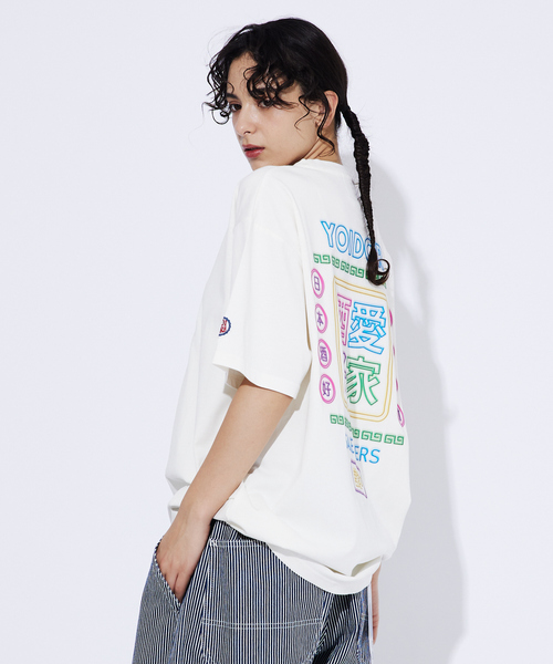 ABAHOUSE（アバハウス）の「【YOIDORE/ヨイドレ 】スーベニアTシャツ2/ 酒愛好家/ユニセックス（Tシャツ/カットソー・メンズ・グリーン/ホワイト系その他/ブラック系その他/ネイビー/ホワイト系その他2/ブラック系その他2・M/L）」の2枚目の写真