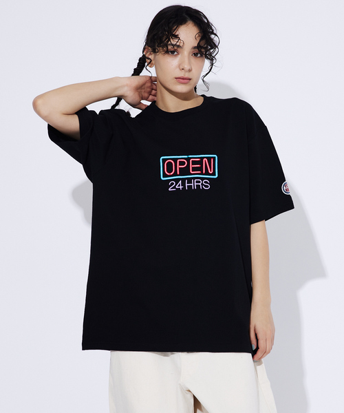 ABAHOUSE（アバハウス）の「【YOIDORE/ヨイドレ 】スーベニアTシャツ2/ 酒愛好家/ユニセックス（Tシャツ/カットソー・メンズ・グリーン/ホワイト系その他/ブラック系その他/ネイビー/ホワイト系その他2/ブラック系その他2・M/L）」の14枚目の写真