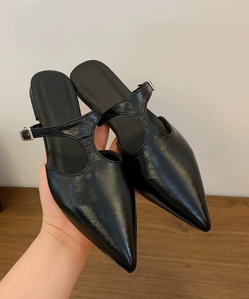 ampm(エーエムピーエム)の「Tストラップセパレートパンプス(パンプス・レディース・ブラック/シルバー・35/36/37/38/39/40)」の16枚目の写真
