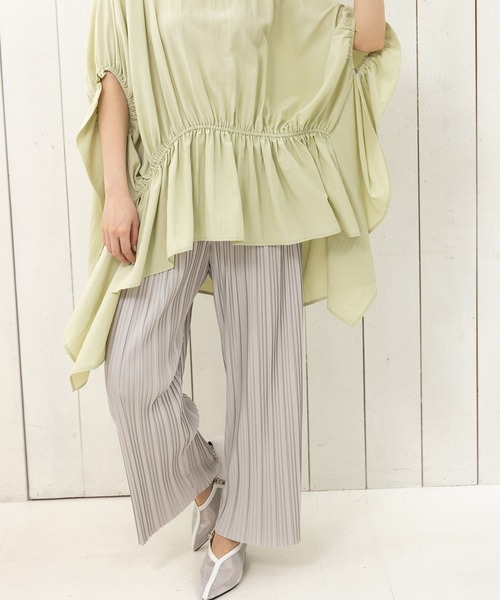 OSMOSIS(オズモーシス)の「ランダムプリーツテーパードパンツ(その他パンツ・レディース・パープル/ブラック/ライトグレー/ネイビー・ONE SIZE)」の1枚目の写真