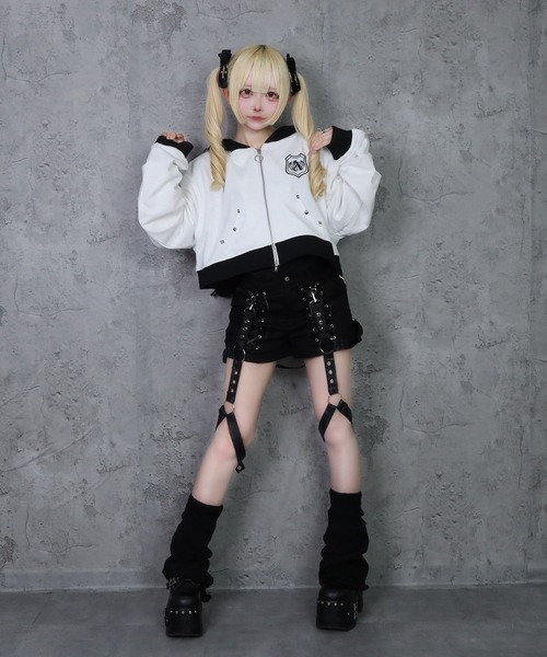 Amilige（アミリージュ）の「ウサ耳ショート丈パーカー（パーカー・レディース・ブラック/ホワイト・FREE）」の14枚目の写真