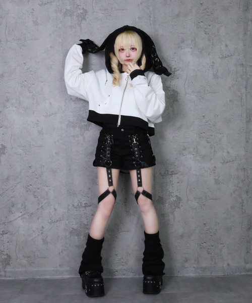 Amilige（アミリージュ）の「ウサ耳ショート丈パーカー（パーカー・レディース・ブラック/ホワイト・FREE）」の13枚目の写真