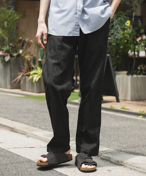URBAN RESEARCH DOORS（アーバンリサーチドアーズ）の「リネンブレンドデニム イージートラウザー（デニムパンツ・メンズ・インディゴブルー/ライトインディゴブルー/ブラック/ブラック系その他・MEDIUM/LARGE）」の2枚目の写真