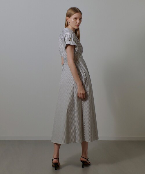 allureville(アルアバイル)の「ストライプドレス(シャツワンピース・レディース・ホワイト/ブルー・1/2)」の5枚目の写真