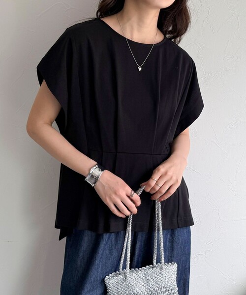 fredy emue(フレディエミュ)の「ライトドライ天竺タックプルオーバー(Tシャツ/カットソー・レディース・ミント/ベージュ/オフホワイト/ブラック・38)」の6枚目の写真