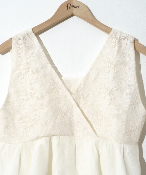 flower(フラワー)の「ボタニカルレースビスチェ(キャミソール・レディース・ミント/アイボリー・FREE)」の4枚目の写真