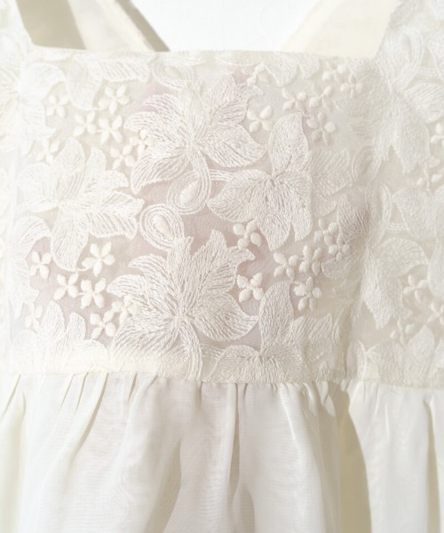 flower(フラワー)の「ボタニカルレースビスチェ(キャミソール・レディース・ミント/アイボリー・FREE)」の9枚目の写真