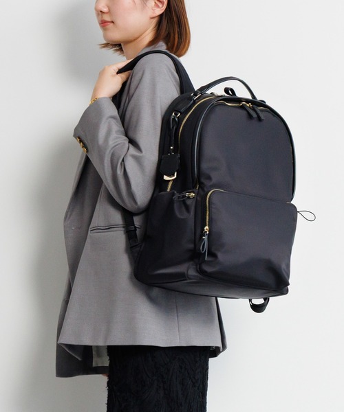 Jewelna Rose(ジュエルナローズ)の「キラハピ リュック 14.0インチPC 16212(バックパック/リュック・レディース・ブラック/グレイッシュベージュ/ライトピンク・FREE)」の1枚目の写真