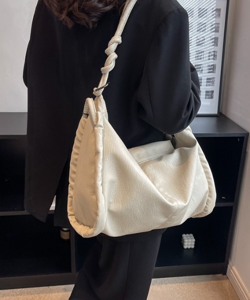 REBALANCE(リバランス)の「ショルダーバック(ショルダーバッグ・レディース・B/C/A・ONE SIZE)」の2枚目の写真