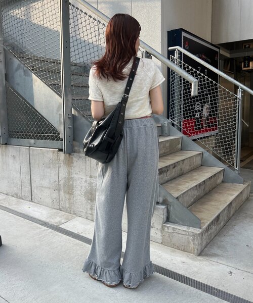 セール】【25AW】裾フリルスウェットパンツ（その他パンツ）｜w