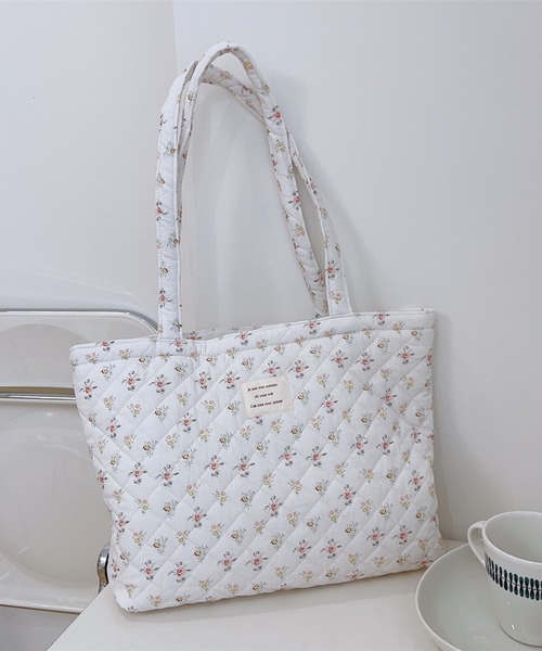 TONE SELECT GOODS（トーンセレクトグッズ）の「urbanfemine./キルティングトートバッグ U7546（トートバッグ・レディース・その他4/その他7/その他9/その他1/その他2/その他3/その他5/その他8/その他6・FREE）」の16枚目の写真
