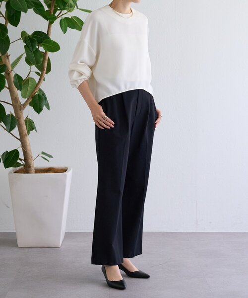 LIVETART（リヴェタート）の「バックサテンタックパンツ（その他パンツ・レディース・ライトベージュ/ブラック/ネイビー・0/1）」の15枚目の写真