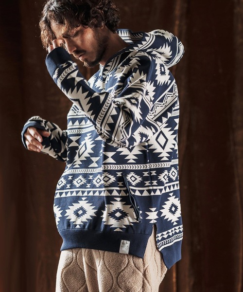 ANGENEHM(アンゲネーム)の「mpa3883-Native Pattern Hoodie -Airy Yarn Sweater- ニットフーディー(AG05-009acf)(パーカー・メンズ・ブラック/チャコール/ネイビー・M/S/L)」の3枚目の写真