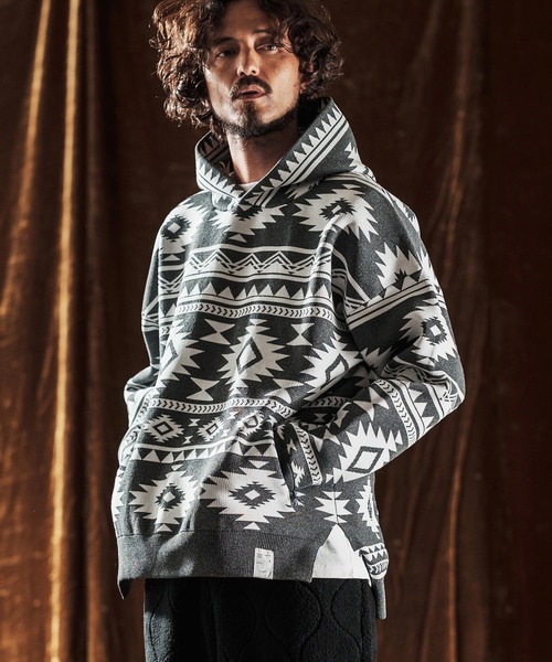 ANGENEHM(アンゲネーム)の「mpa3883-Native Pattern Hoodie -Airy Yarn Sweater- ニットフーディー(AG05-009acf)(パーカー・メンズ・ブラック/チャコール/ネイビー・M/S/L)」の2枚目の写真